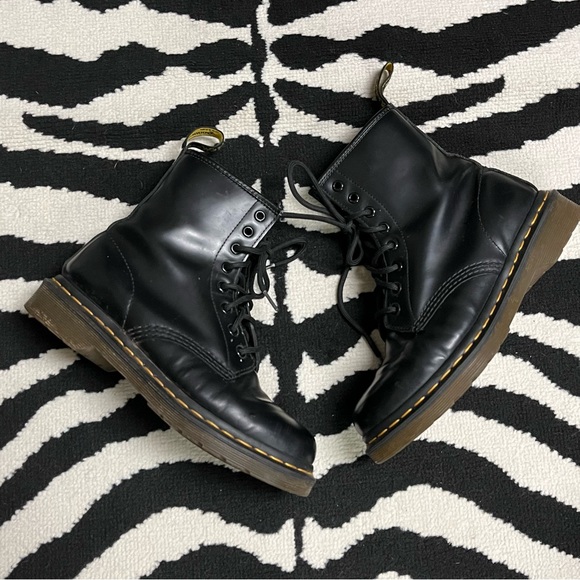 Dr Martens 1460W 8-Eye Combat Boots Black Size 7 - Picture 9 of 11